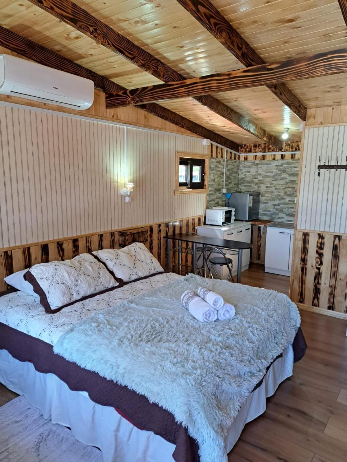 Hostal Robinson Puerto Puyuguapi Exteriér fotografie