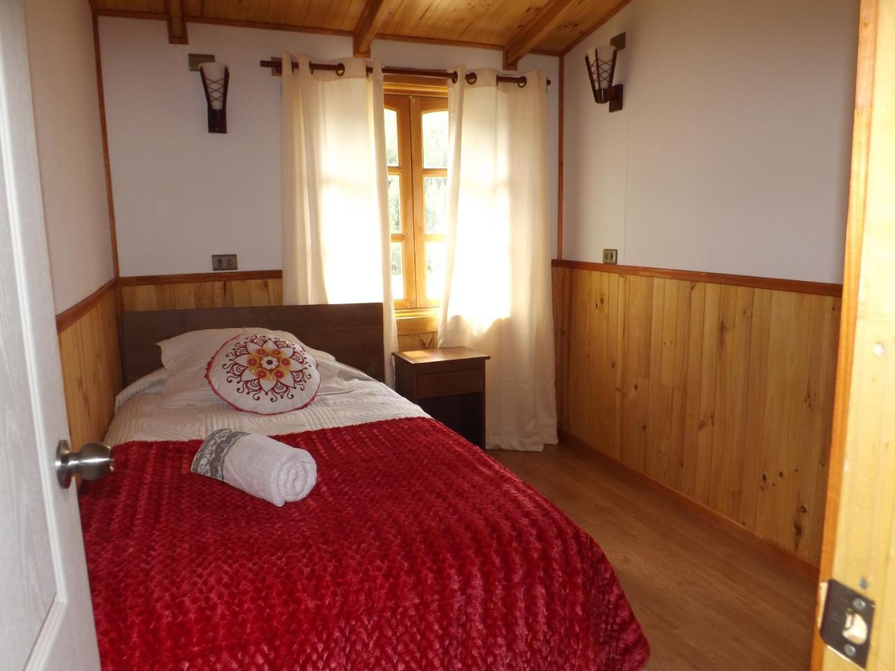 Hostal Robinson Puerto Puyuguapi Exteriér fotografie